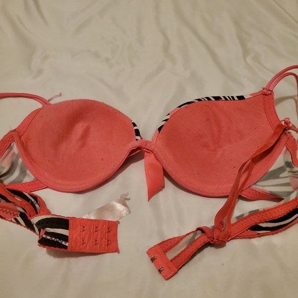 8 Variety Pack 34B Bras - Picture 15 of 16